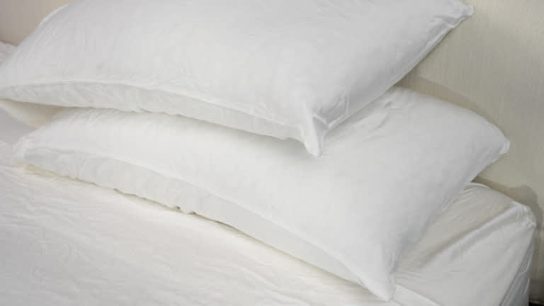 Best Cooling Sheets of 2025: Chill Layers for Hot Sleepers - Best Luxury - Cozy Earth Bamboo Sheet Set