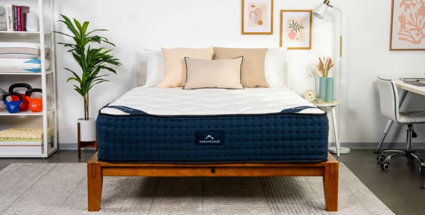 Best Hybrid Mattress of 2025 - Best Value Mattress - DreamCloud Mattress - 1