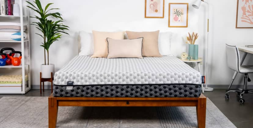 The Best Memory Foam Mattresses - Best Mattress for Combo Sleepers - Layla Memory Foam Mattress - 1